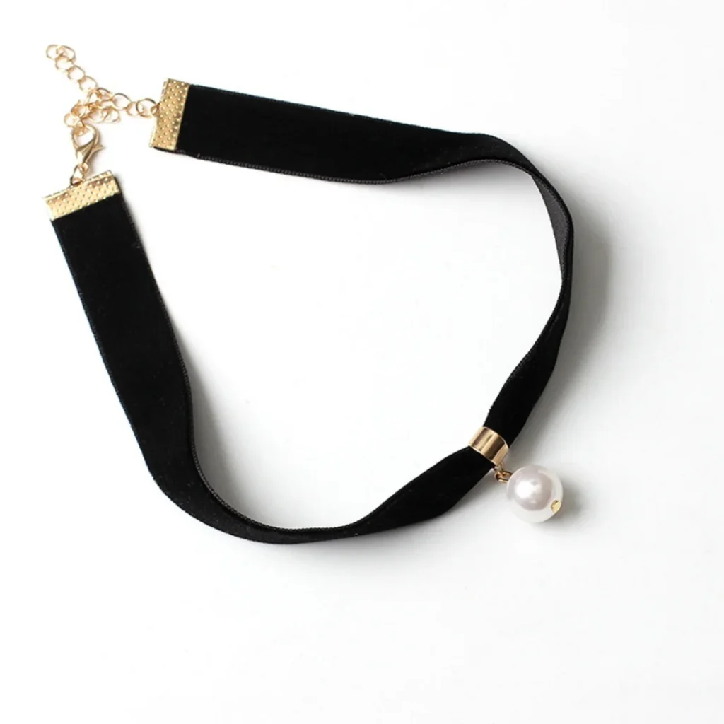 Choker z zawieszką perłową