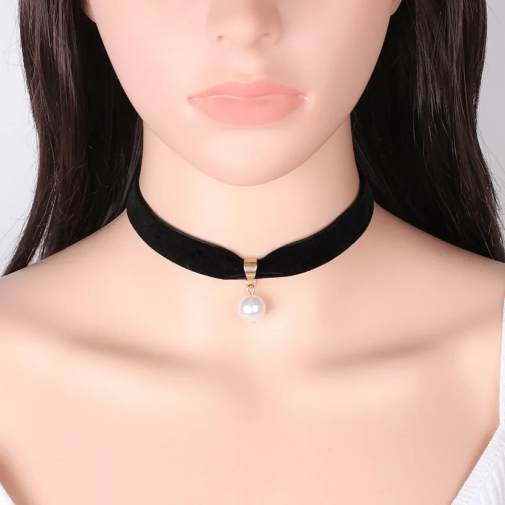Choker z zawieszką perłową