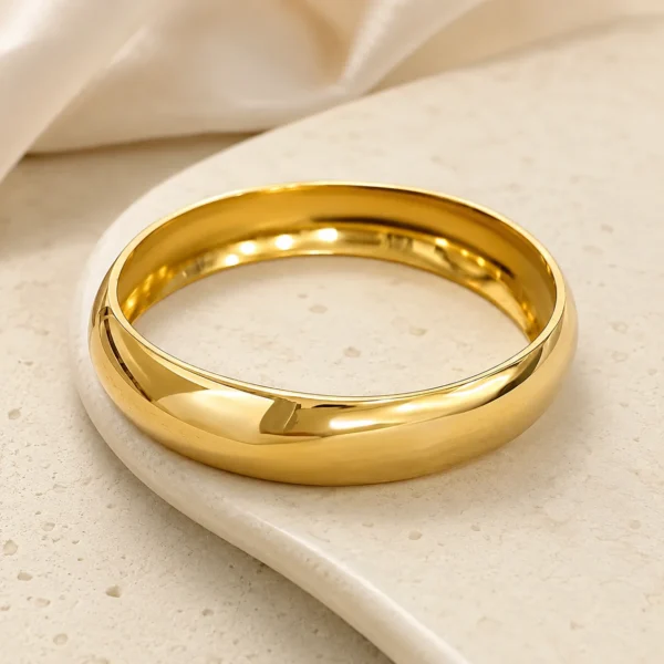 Sztywna bransoleta bangle o lustrzanym połysku
