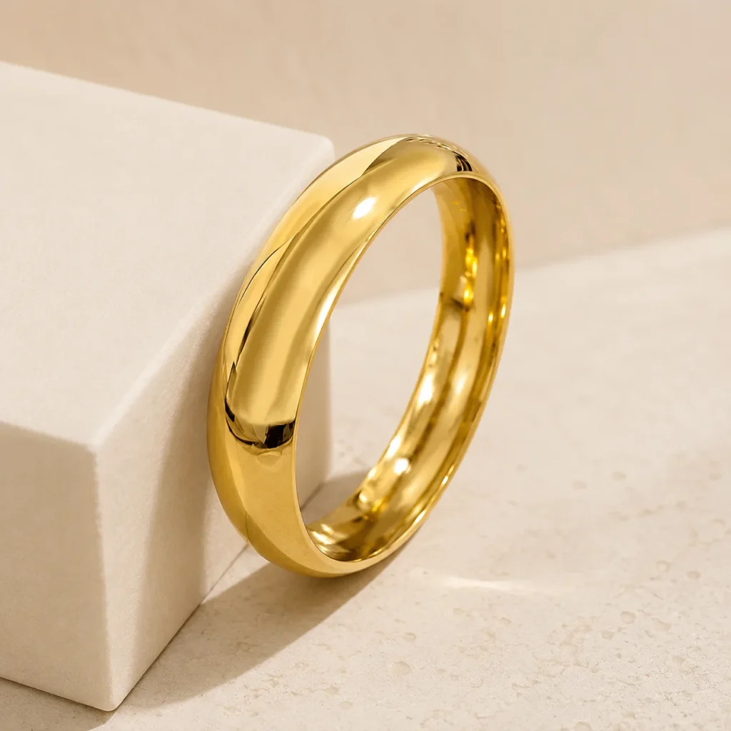 Sztywna bransoleta bangle o lustrzanym połysku